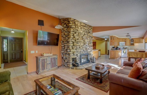 Cottage Grove Casa | AMPLIA CASA DE LUJO - UBICACIÓN DEL ESTE DE MADISON CONVENIENTE