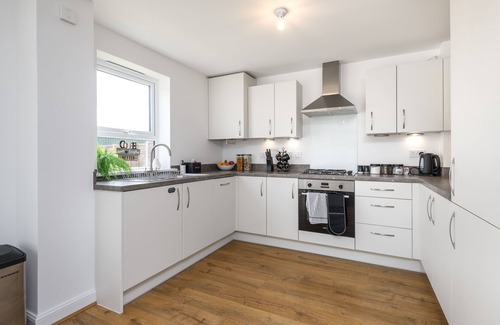 Broad Oak Casa | Spacious Luxury House In Canterbury with Free Parking & Garden - Sleeps 7