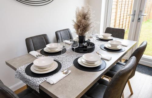 Broad Oak Apartamento | Spacious Luxury House In Canterbury with Free Parking & Garden - Sleeps 7