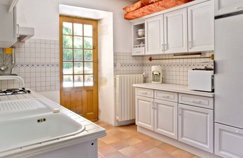 Belvezet Otro | Casa de campo provenzal del siglo XVIII, piscina privada, para 10 personas, cerca de Uzès