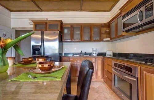 Placentia Complejo | Spacious Master Suite w/ Balcony, WiFi, & Beautiful Views