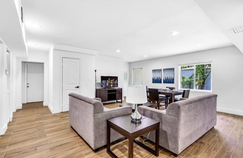 El Portal Casa | Spacious Miami Home by the River, Perfect Location