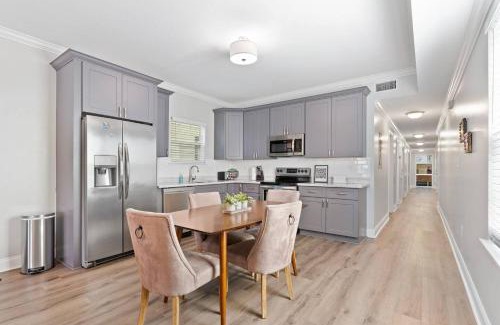Tulane - Gravier Casa | Spacious Mid-city Home W Pool