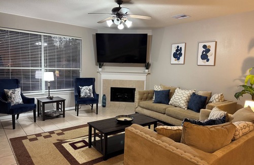 Louetta Casa | Spacious Mid Term Family Home In SPRING with Heated pool & Hot Tub.