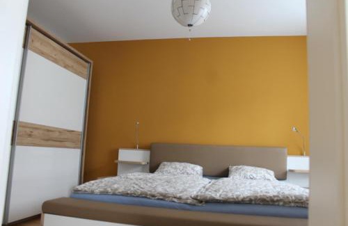 Donaustadt Apartamento | Spacious, Modern 1-bdrm Apt near VIC & Austria Ctr
