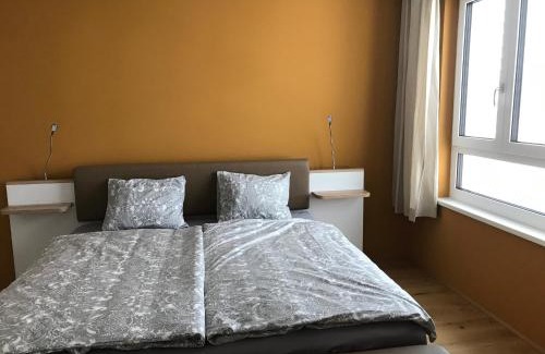 Donaustadt Apartamento | Spacious, Modern 1-bdrm Apt near VIC & Austria Ctr
