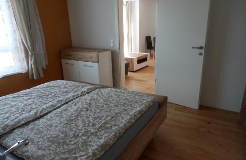 Donaustadt Apartamento | Spacious, Modern 1-bdrm Apt near VIC & Austria Ctr