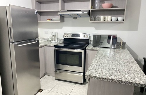 San Salvador Condominio | Amplio Moderno y Acogedor Apartamento con piscina y Gym