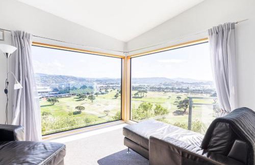 Wellington Casa | Spacious modern executive home
