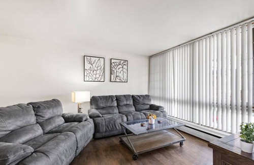 Ferndale Apartamento | Spacious & Modern Haven: ~WiFi ~workspace