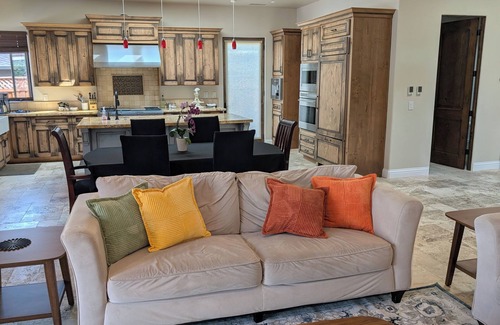 Midtown Casa | Spacious Modern Palo Alto Home Near Stanford, Google, Meta - 4BR/BA 3000+ Sq Ft
