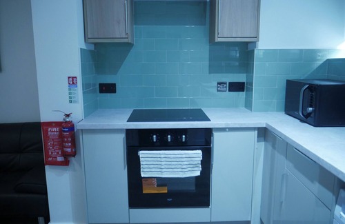 Sheffield Apartamento | Spacious modern studio, 10 minutes away from Sheffield arena/City Centre.