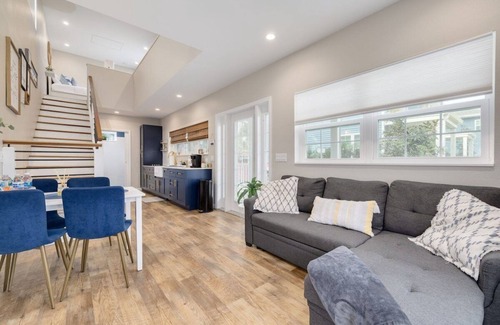 Downtown Dunedin Casa | Luxury Dunedin Tiny Home with Pool - "Skye"
