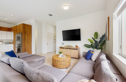 Key Largo Village Casa | Spacious & modern waterfront home with great outdoor space - dog-friendly