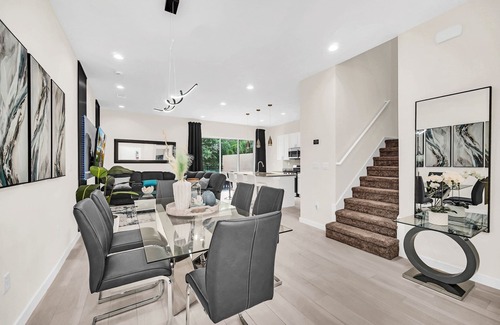 Crestwynd Bay Casa | Spacious, mordern and themed 5 Bedroom home minutes from Disney and waterparks!