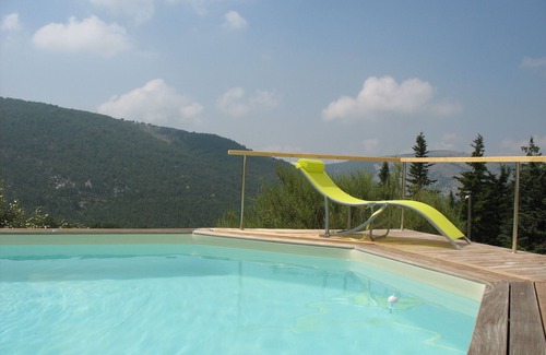 Escragnolles Casa | Amplia casa de montaña, piscina climatizada, gran lote privado con árboles AM