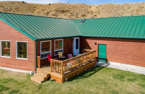Wineglass Casa | Buffalo Jump Retreat
