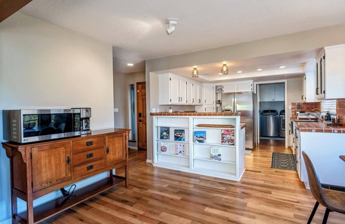 Oakhurst Casa | Spacious Mountain View Home - Pool, Spa, Game Room & Stunning Views [Sleeps 16]
