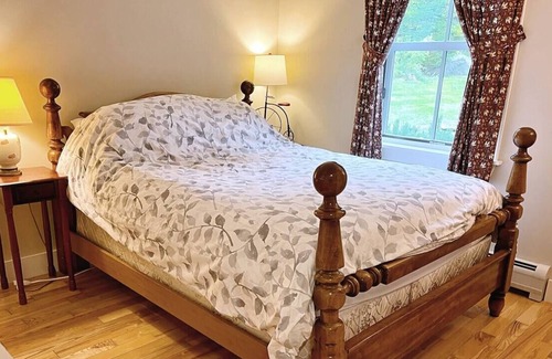 Stratton Casa | Spacious Mtn Home with Hot Tub, fire pit