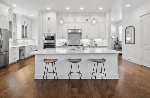 Mueller Casa | Spacious Mueller family home