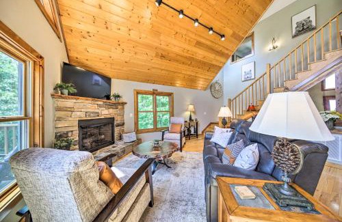 Indian Rock Springs Casa | Spacious Murphy Chalet with Hot Tub Mtn Views!