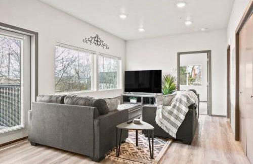 South Perry District Apartamento | Spacious NEW 2 bed 2 bath apt by Downtown Spokane