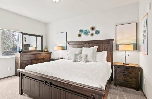 South Perry District Apartamento | Spacious NEW 2 bed 2 bath apt by Downtown Spokane