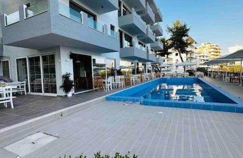 Kodrra Apartamento | Spacious New Apartment at a Seaside Residence Sarande