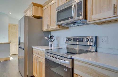 New Lisbon Casa | Spacious New Lisbon Home with Lake Access!