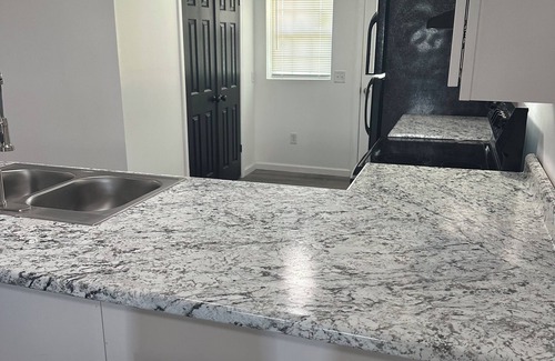 Higgston Cabaña | Spacious newly remodeled 2-bed 2 bath - 8 miles from Brewton Parker University