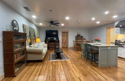 Athens Casa | Spacious, newly remodeled home with a large porch and 8 min from downtown Athens
