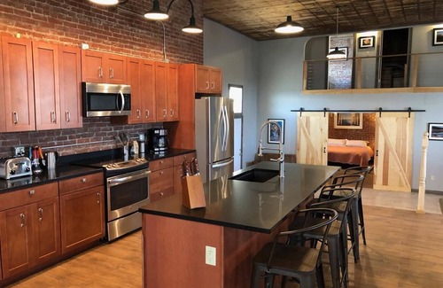 Eastport Condominio | Experimente el auténtico Downeast Maine en un loft de 3 dormitorios con vistas al puerto