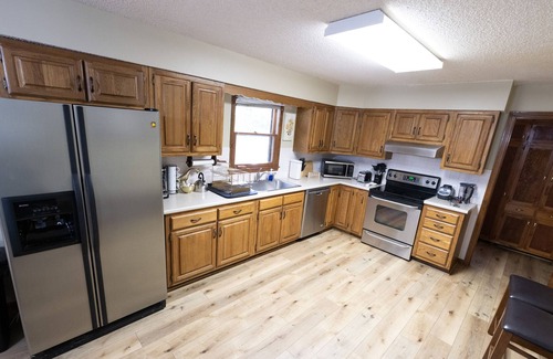 Emporia Casa | Spacious Oasis with Cozy Lounge Near ESU