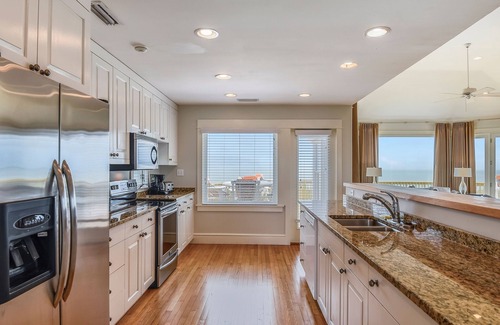 Duck Casa | Spacious Oceanfront House! Wrap-Around Porch