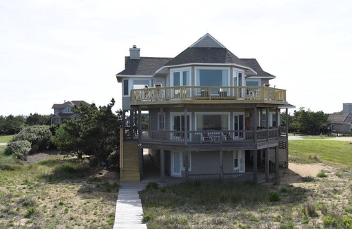 Duck Casa | Spacious Oceanfront House! Wrap-Around Porch