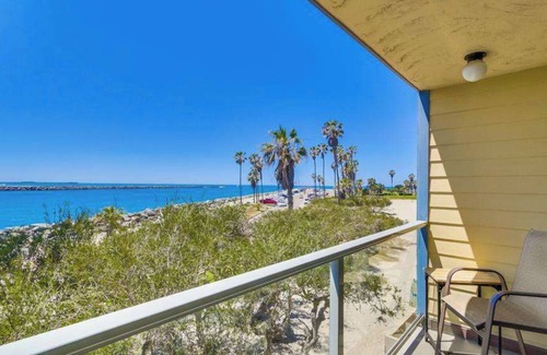 South Mission Beach Condominio | Spacious Oceanfront Retreat – Steps from Boardwalk & Beach - stunning Sunsets