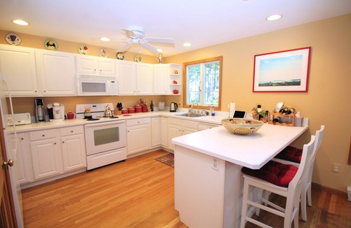Wellfleet Casa | ¡Nuevo listado! Amplio Oceanside 3BD - A / C, Sun Room, lugar apartado cerca de todas las ofertas de Wellfleet