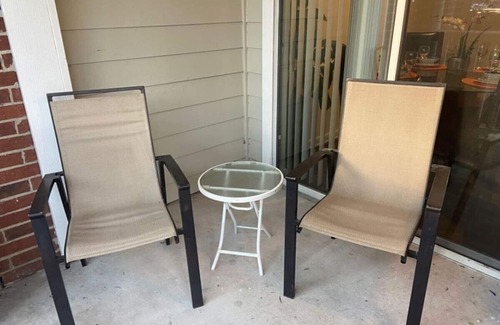College Park Apartamento | Spacious one bed/ one bath apartment in The Woodlands, TX