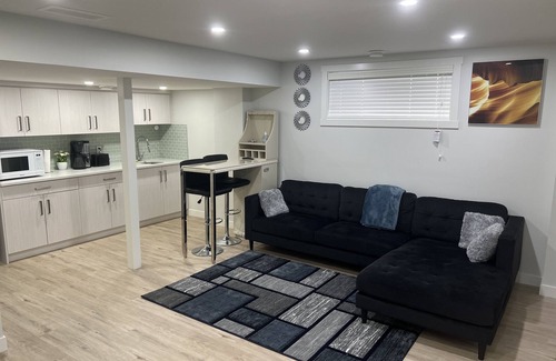 Southeast Calgary Casa | Spacious one bedroom suite in Calgary