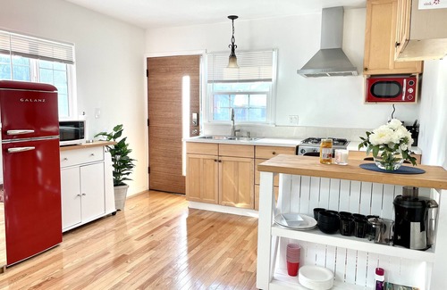 Del Aire Casa | Spacious one bedroom one bath, NEW guest In-law suit-SPC-X