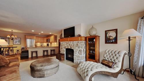 Mammoth Lakes Apartamento | Spacious One Bedroom Condo in Mammoth! Free Assigned Parking - Snowbird 107
