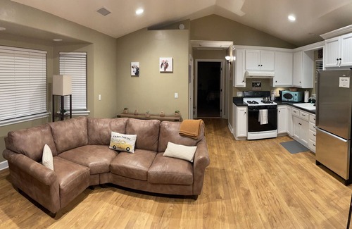 Santa Ynez Casa | Spacious One bedroom Guest House centrally located in the Santa Ynez Valley
