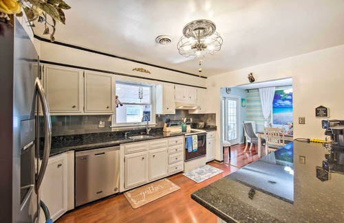 Palmyra Casa | Spacious Palmyra Home w/ Fire Pit & Deck!
