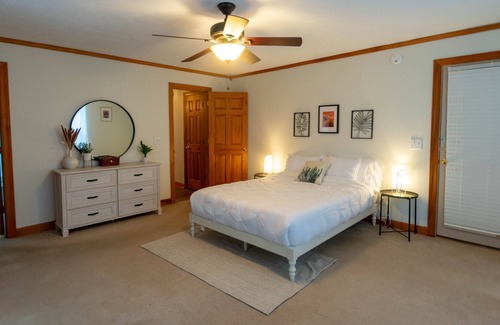 Goodlettsville Casa | Spacious Peaceful Retreat on 5 Acres near Nashville w/Wheelchair access