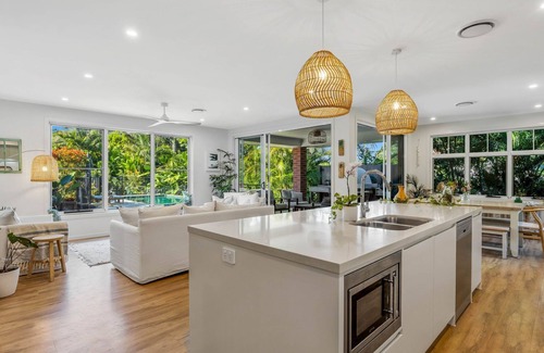 Marcus Beach Casa | Spacious & Peaceful Family Home -11 Gossamer Court, Marcus Beach