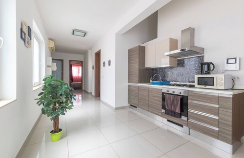 Madliena Apartamento | ★ Spacious Penthouse w/side Sea View ★