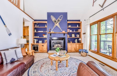 Lac du Flambeau Casa | Spacious Pet-Friendly Lake Home with 2 Kitchens – Perfect for Family Gatherings