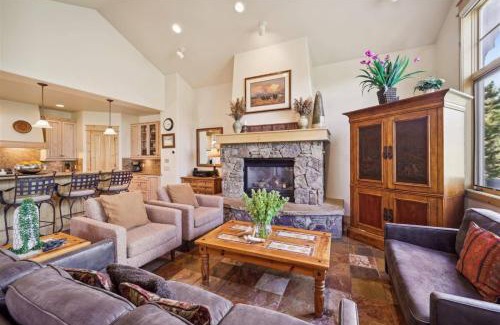 Peak 8 Casa | Spacious, Pet-Friendly 4 Bedroom Vacation Rental In Breckenridge