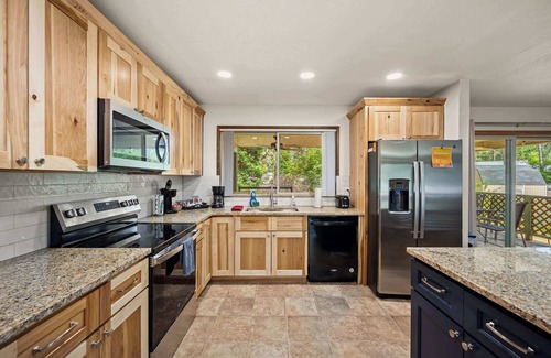 Post Falls Casa | Spacious Pet Friendly Home near Coeur d’Alene!