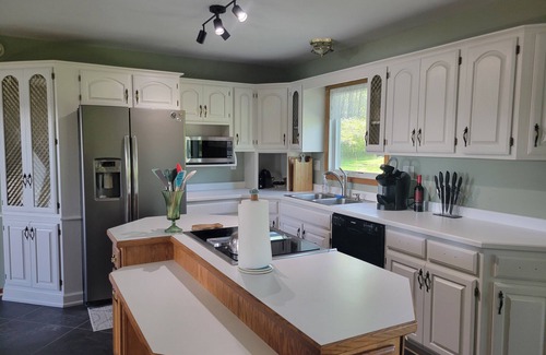 Hancock Casa | Spacious, pet-friendly home in Hancock Twp. Includes indoor sauna!